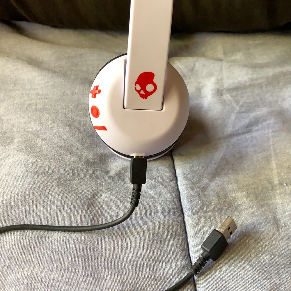 Skullcandy wireless over-ear headphones.